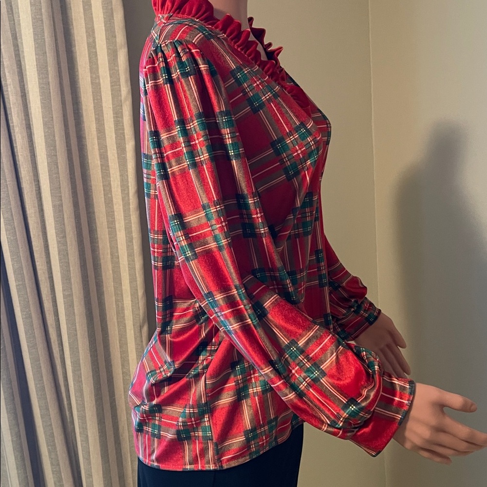 Holiday blouse size medium - Picture 4 of 8